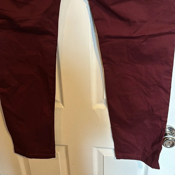 Jeep men’s maroon chino pants size 38x31 - Picture 7 of 10